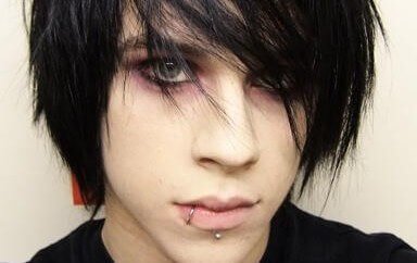 Emo Hairstyles For Guys-1336